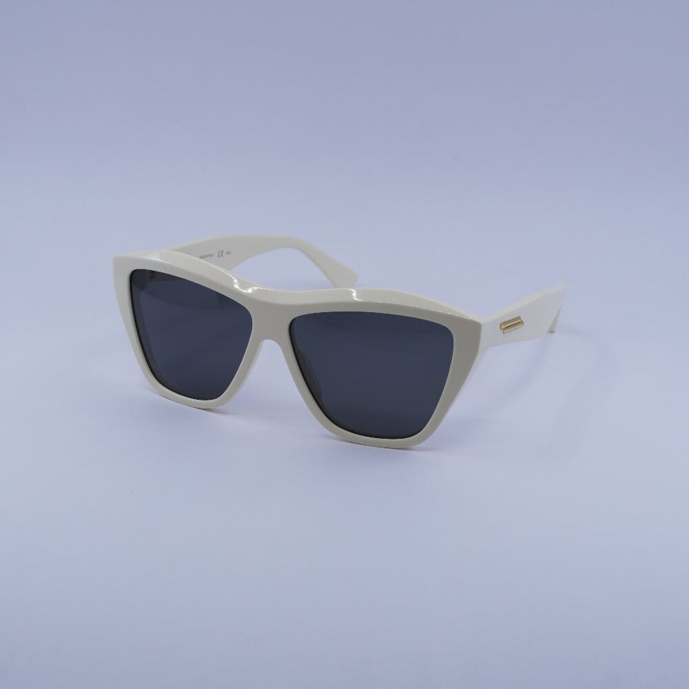 Bottega Veneta BV1092S 003 Sunglasses Ivory Cat Eye Frame, Grey Lenses